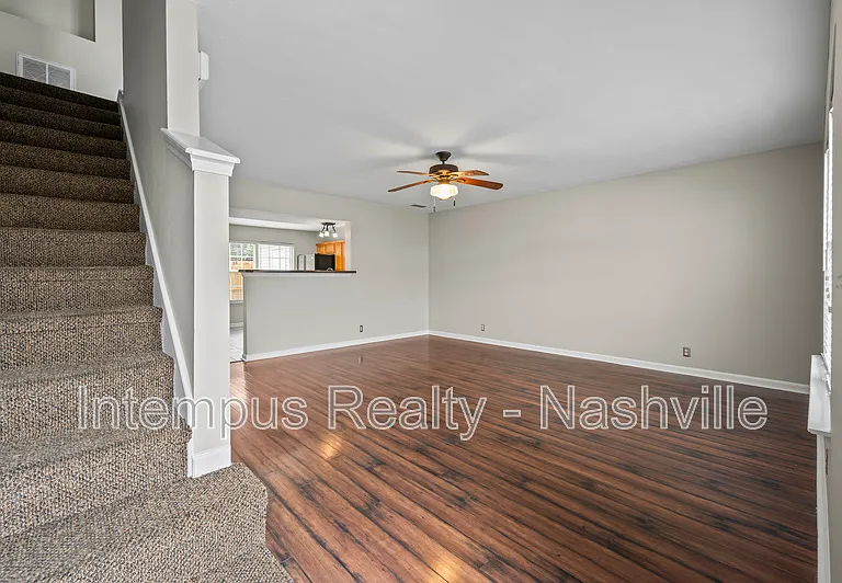 415 Shoshone Pl — Photo 2