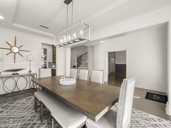 7th image of this home