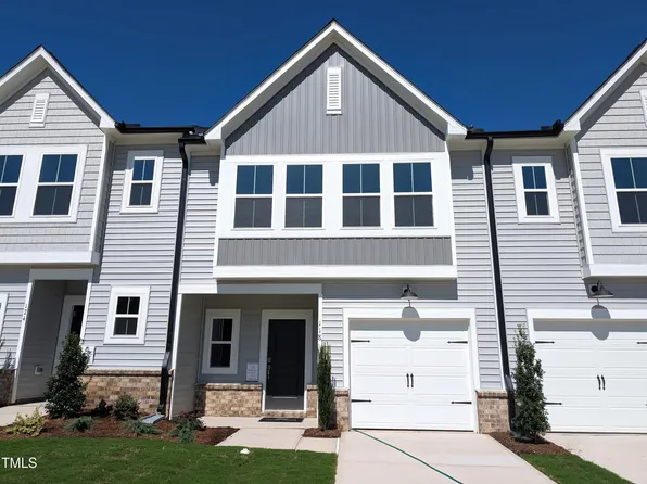 118 Barley Field Dr, Clayton, NC 27520