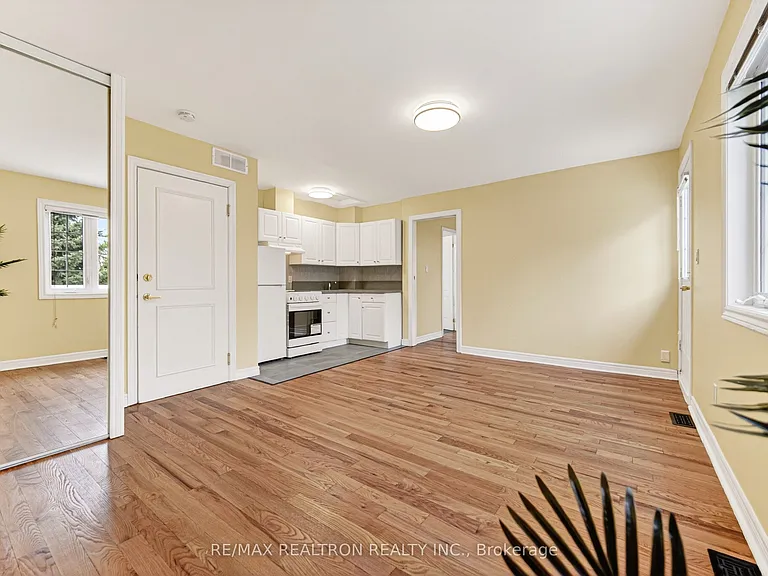 454 Donlands Ave #A3 — Photo 12