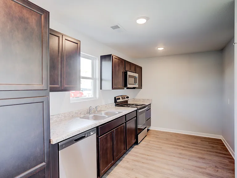 Cypress Point Apartments — Photo 52