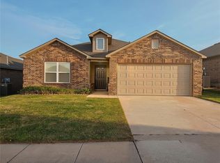 9904 Jackrabbit Rd, Yukon, OK 73099