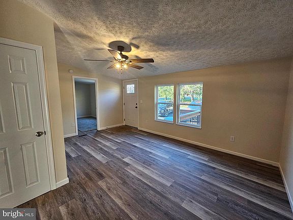 4th image of 12618 Mahogany St