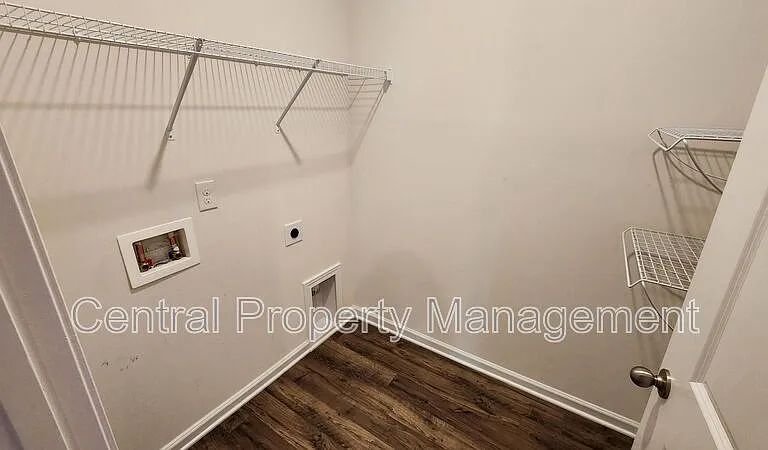731 Liberty Walk Ln — Photo 11