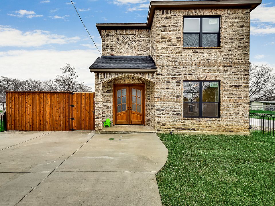 1st image of 2402 Kenesaw Dr