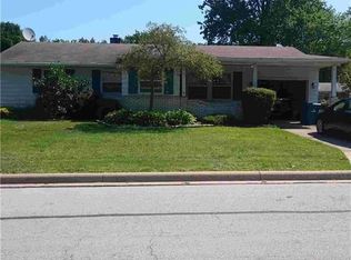 1193 Hollyview Dr, Vermilion, OH 44089