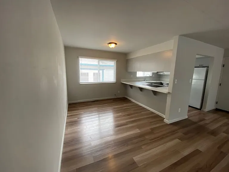 739 Taylor St — Photo 10