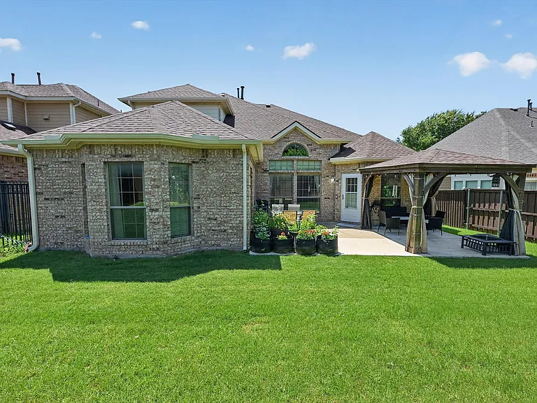 358 Fairlanding Ave — Photo 21