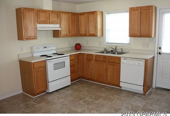 4th image of 1121A&B Masters Lane #A&B