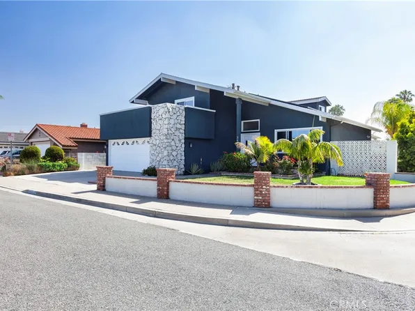 3550 Sunflower Cir, Seal Beach, CA 90740