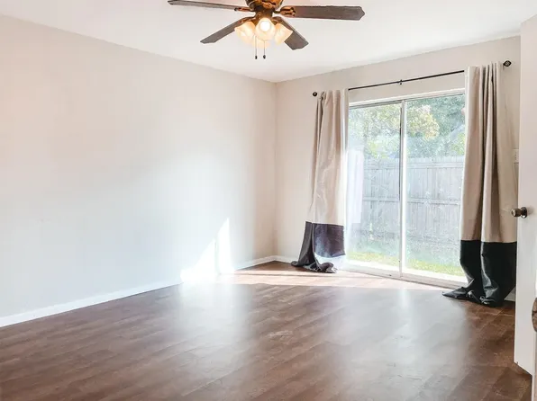 716 Billie Ruth Ln #716, Hurst, TX 76053