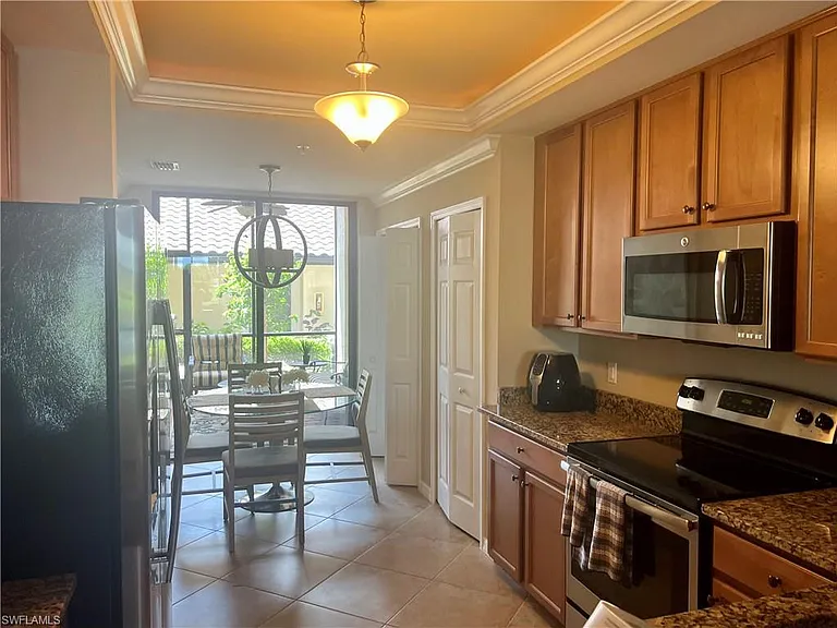 9509 Avellino Way #1815 — Photo 10