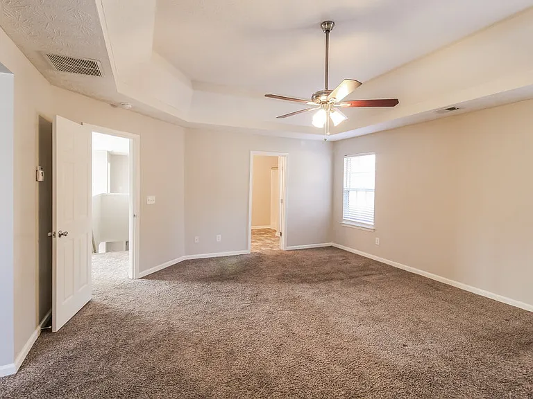 296 Millstone Dr — Photo 11