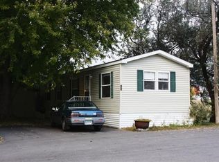 214 Endo Park Dr, Mankato, MN 56001