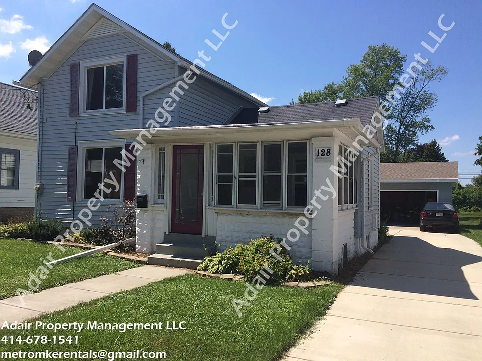 128 Waverly Pl