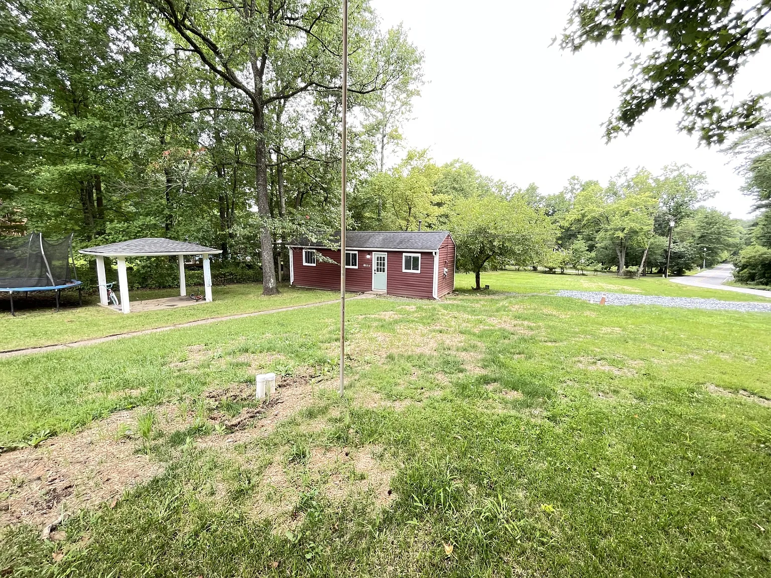 2 bed, 835 sqft, $1,800 — Photo 1