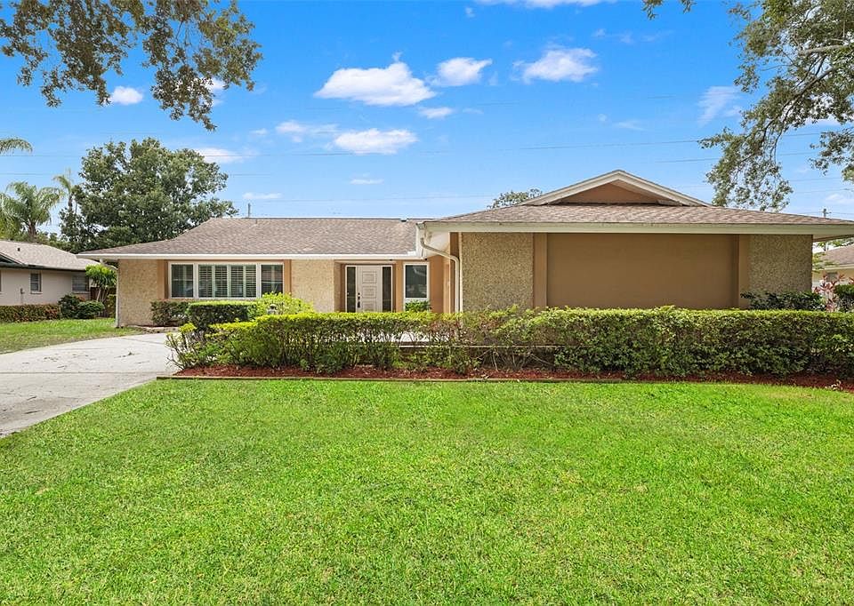 1st image of 2942 CLUBHOUSE DRIVE W