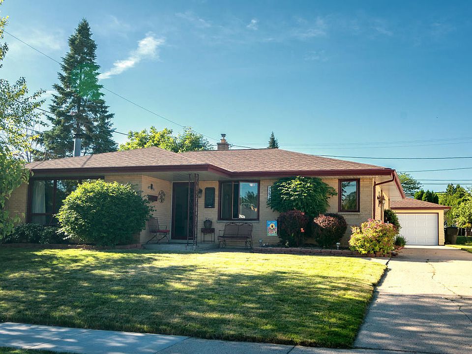1st image of 3918 E Park Ln