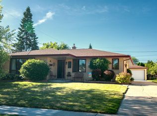 3918 E Park Ln, Cudahy, WI 53110