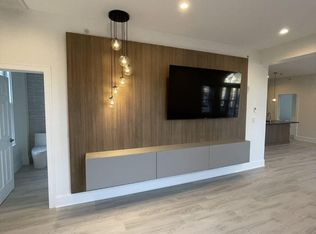 150 Lloyd Ave FLOOR 2, Providence, RI 02906