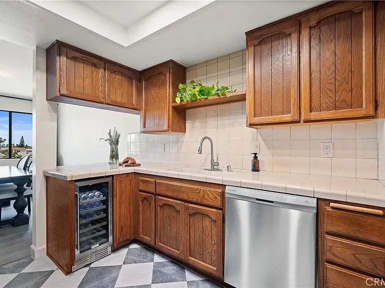 1150 W 13th St #306 — Photo 19
