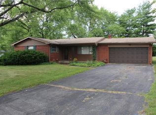 8830 Circle Dr, Fishers, IN 46038