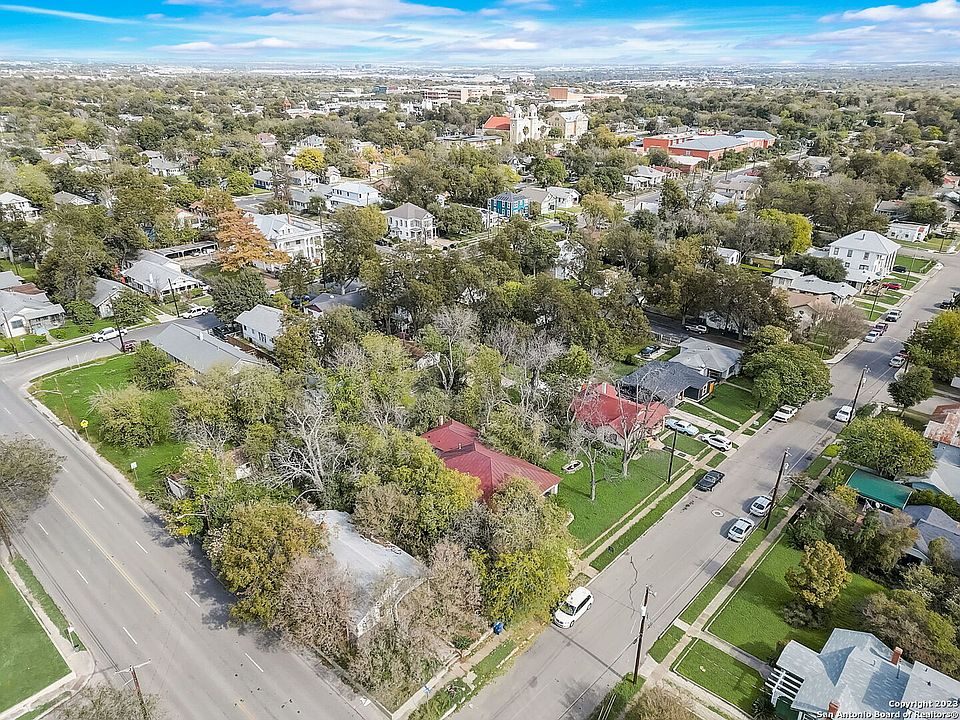 1st image of 105 PRESTON