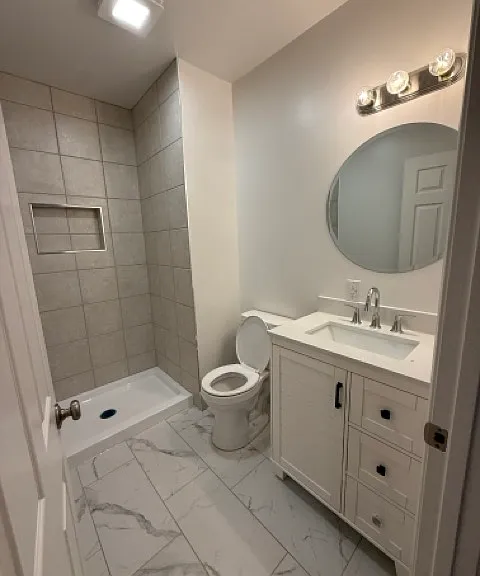 249 E Offutt St — Photo 3