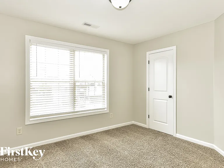 3715 Tradewinds Ter — Photo 11