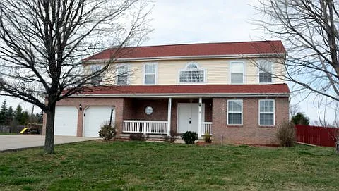 2685 Lincolnshire Dr photo 1