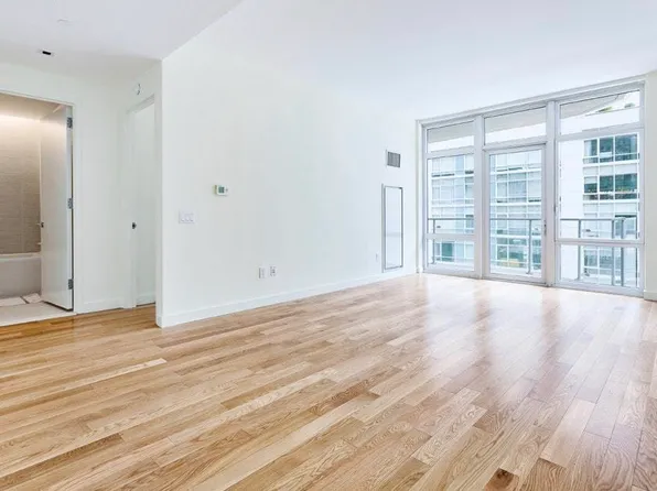 555 West 59th Street image 1 of 8