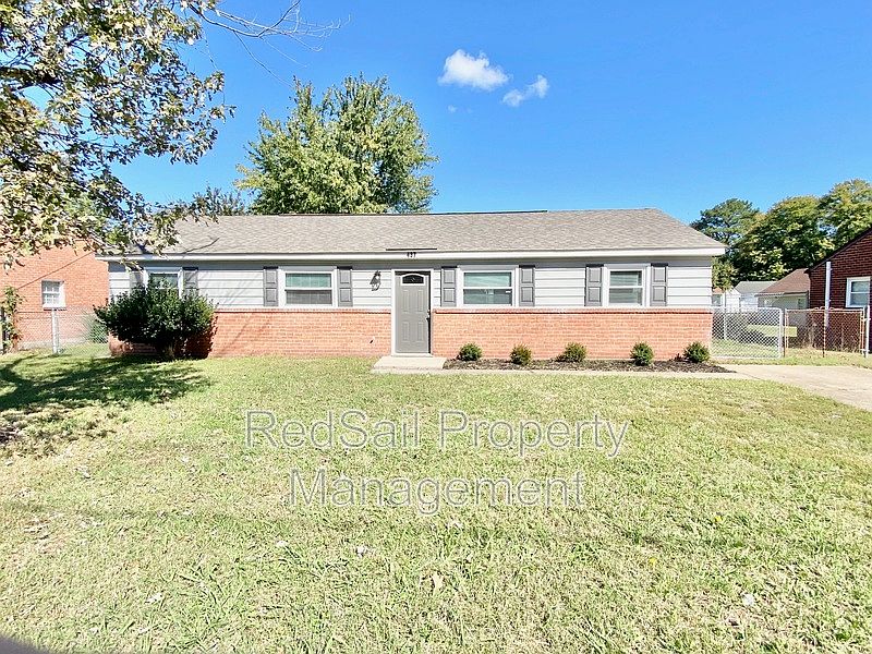 1st image of 437 Fox Hill Rd
