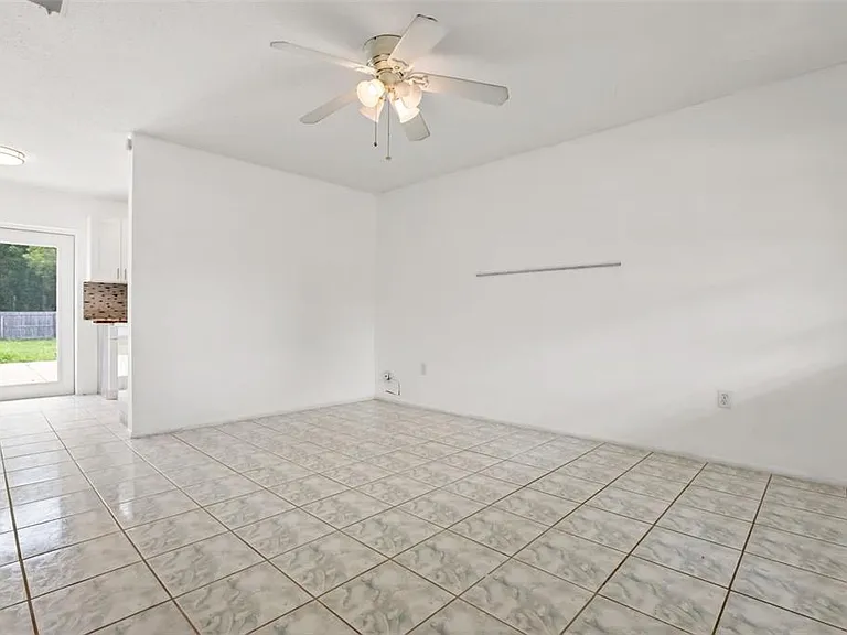283 S 3rd St — Photo 11