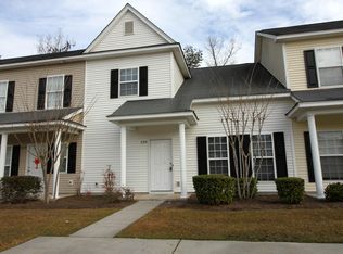 222 Congaree River Dr, Summerville, SC 29485