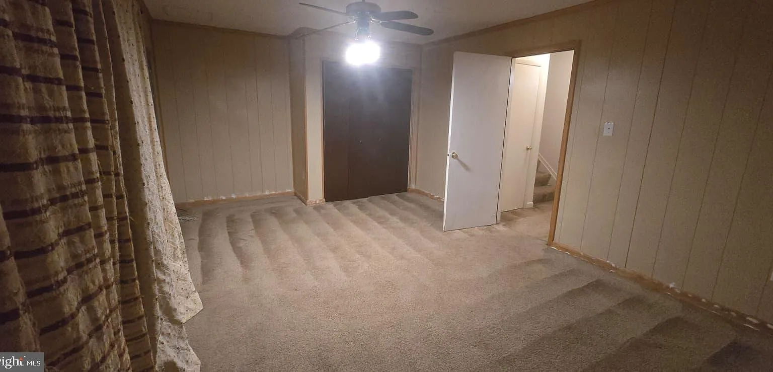 Studio, 1842 sqft, $1,100 — Photo 3