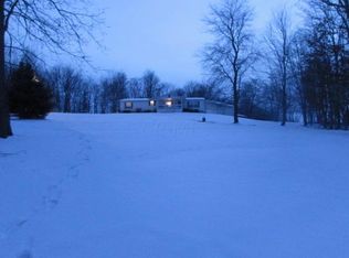 4391 Dragoo Rd NE, Nashport, OH 43830