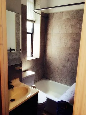 Rented by Aryeh Realty | media 19