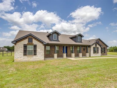 8201 Harvest Dr, Grandview, TX, 76050