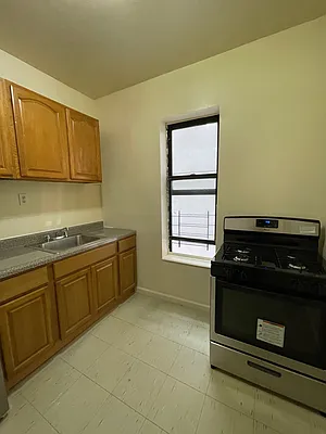 Rented by null | media 8