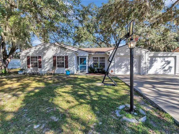 303 Oak Track Pass, Ocala, FL 34472
