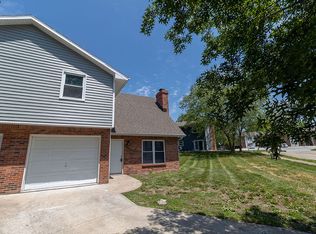 1923 Mirtle Grove Ct, Columbia, MO 65201