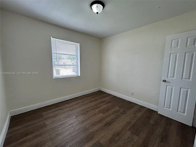 791 E 23rd St — Photo 35