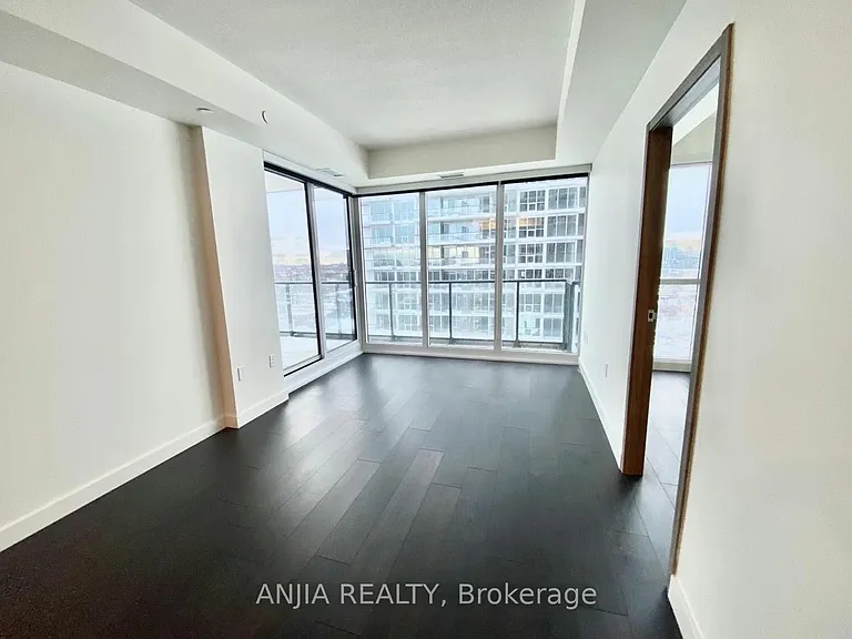 95 McMahon Dr #2106 — Photo 3