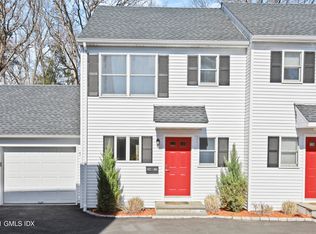 36 Decatur St APT 2, Cos Cob, CT 06807