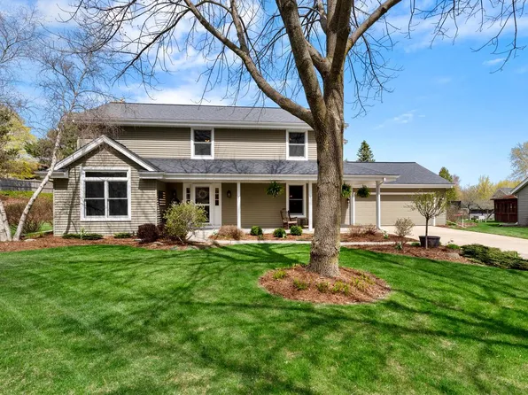 N104W7570 Saint James COURT, Cedarburg, WI 53012