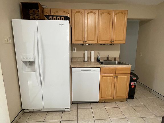 5th image of 233 1st Ave Fl 2nd