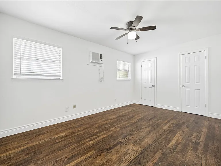 5102 Academy — Photo 29