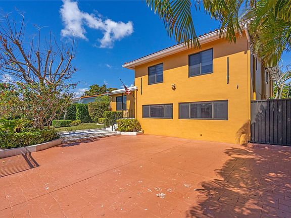 5th image of 7941 SW 18th Ter