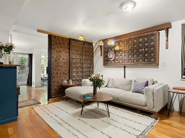 321 East 6th Street image 6 of 13