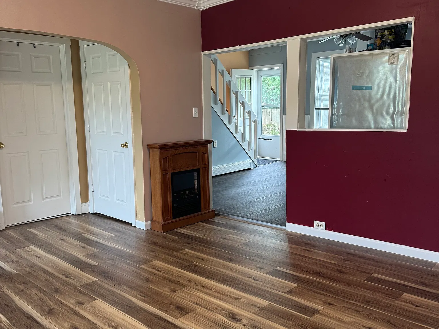 3 bed, 2.0 bath, 1188 sqft, $1,850 — Photo 2